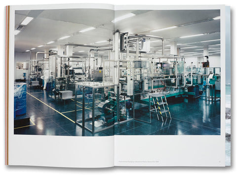 Nature & Politics  Thomas Struth - MACK