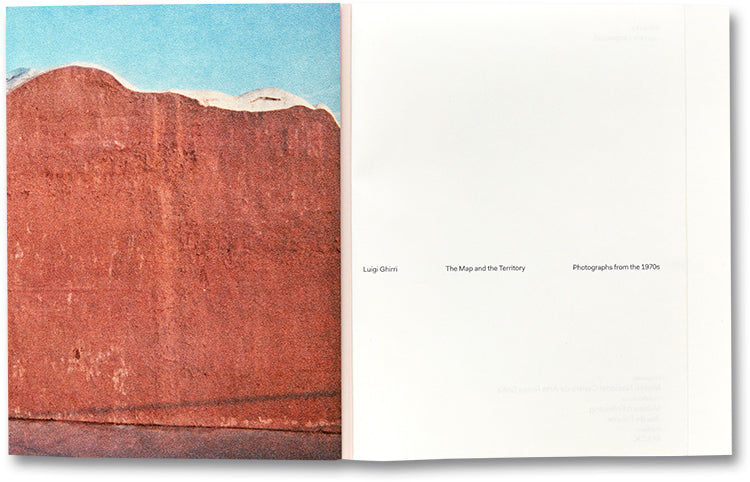 i*k様 THE MAP AND THE TERRITORY Luigi Ghi The Map and The Territory: Ghirri, Luigi: 9781912339082